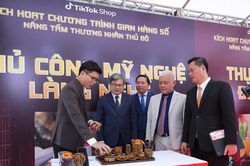 Hà Nội đưa sản phẩm làng nghề lên không gian số: Biến bản sắc thành giá trị kinh tế