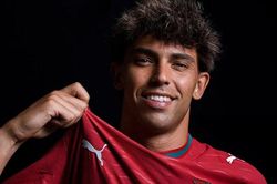 João Félix muốn trở lại Barcelona, Hansi Flick đứng trước quyết định khó