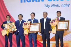 Phó Chủ tịch VYEA Dương Long Thành nhận Bằng khen của Thủ tướng Chính phủ