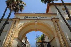 Paramount hoàn tất thâu tóm Warner Bros, tạo đế chế Skydance 110 tỷ USD