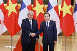 Panama ghi nhớ Việt Nam là nước đầu tiên ký nghị định thư về Kênh đào Panama