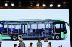 Hàng ngàn nhân viên xe buýt Transerco thi xây dựng văn hóa phục vụ