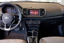 Kia Soluto giảm giá sốc còn 299 triệu đồng, rẻ hơn cả ô tô điện có hấp dẫn người mua?