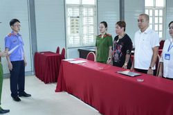 TikToker 'Thảo Ràn Ri' bị khởi tố vì cho vay nặng lãi