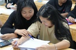 Hà Nội triển khai đột phá phát triển giáo dục đảm bảo đủ trường, lớp, giáo viên