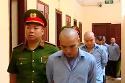 Khởi tố 21 đối tượng buôn bán hàng cấm trong lĩnh vực thẩm mỹ