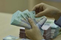 Nghiên cứu điều chỉnh mức chuẩn trợ giúp xã hội phù hợp với lộ trình cải cách tiền lương