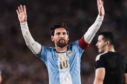 Không cần tìm người thay Messi