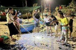 Khi mẻ lưới thành lời mời