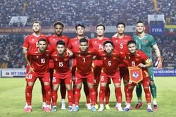 Đội tuyển Việt Nam vẫn nằm trong top 100 thế giới dù bị trừ điểm