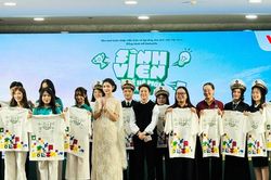 'Sinh viên thế hệ mới 2026': Gen Z 'xắn tay' giải quyết việc quê