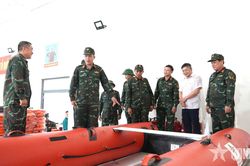 Quảng Ngãi chủ động lực lượng, phương tiện sẵn sàng ứng phó mưa lũ