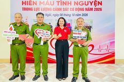 Cảnh sát cơ động Quảng Ngãi hiến 105 đơn vị máu