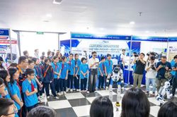 Hà Nội đưa robot, AI và STEM đến gần người học