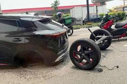Xe Chery gãy văng cụm trục bánh sau ngay trên đường phố Malaysia