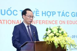Phát triển con người là mục tiêu xuyên suốt của đổi mới giáo dục