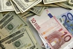 Kinh tế châu Âu: Đồng Euro lao dốc, nợ của Pháp phủ bóng thị trường, nguy cơ khủng hoảng mới?