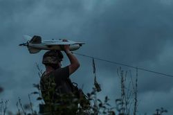 Các công ty châu Âu phát triển AI để giúp Ukraine đánh chặn UAV