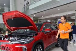 Khách vay mua ô tô 'oằn mình' gánh lãi suất thả nổi gần 20%