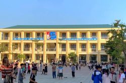 Nghệ An hỏa tốc xử nghiêm vụ hàng trăm học sinh nghỉ học