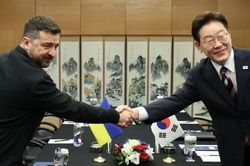 Hàn Quốc triệu đại sứ ở Ukraine về nước vì vụ 2 binh lính Triều Tiên