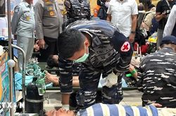 Indonesia bắt 3 lãnh đạo công ty liên quan vụ chìm tàu trên biển Java