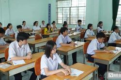 Chính phủ yêu cầu bảo đảm học sinh không đỗ lớp 10 công lập vẫn được đi học