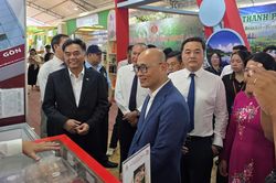 Thứ trưởng Bộ Công Thương chỉ ra 'cầu kéo' để hàng Việt vươn ra toàn cầu