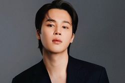Fan Peru thuê cả đoàn tàu và hàng trăm drone để mừng sinh nhật Jimin