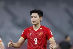 Đình Bắc vắng mặt 2 trận đầu Asian Cup 2027 vì án treo giò