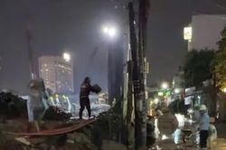 Tường bao dự án của Tập đoàn Bcons đổ sập, bùn đất tràn vào nhà dân