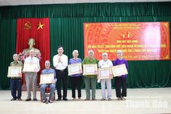 Đảng bộ xã Hoằng Tiến trao Huy hiệu Đảng cho 55 đảng viên