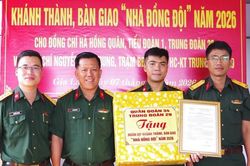 Trung đoàn Thông tin 29 bàn giao 2 “Nhà đồng đội”