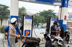 Giá xăng, dầu tăng, giảm trái chiều