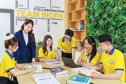 Tăng đãi ngộ, mở rộng nguồn nhân lực chất lượng cao