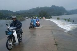 Mưa lớn gây ngập nhiều nơi tại khu kinh tế Dung Quất