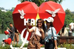 Những góc Hà Nội đổi khác trước ngày 10/10