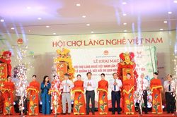 Khai mạc hội chợ Làng nghề Việt Nam lần thứ 22: Tôn vinh nét đẹp văn hóa, quảng bá sản phẩm truyền thống