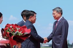 Quan hệ hữu nghị vĩ đại, đoàn kết đặc biệt, hợp tác toàn diện, gắn kết chiến lược Việt Nam - Lào