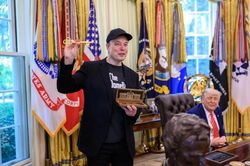 Ông Elon Musk sắp nhận huân chương khoa học cao quý nhất nước Mỹ