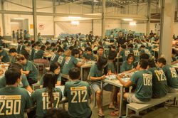 Giải mã ý nghĩa số áo của các nhân vật trong phim 'Trại buôn người'