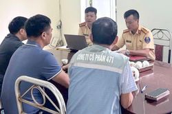 Phạt công ty để máy thi công không gắn cảnh báo trên cao tốc Nội Bài - Lào Cai