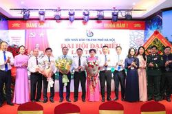 Đồng chí Nguyễn Thanh Liêm được bầu làm Chủ tịch Hội Nhà báo thành phố Hà Nội khóa VIII