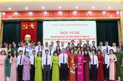 Hoàn Kiếm: Công bố quyết định về tổ chức bộ máy và công tác cán bộ các phòng chuyên môn thuộc UBND