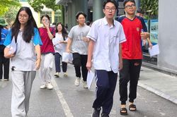 Thu hẹp phương thức xét tuyển đại học, học sinh chọn lối đi nào an toàn?