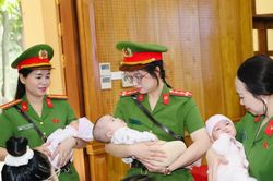 Chương trình khám sức khỏe cho phạm nhân nữ tại Trại tạm giam số 1- CATP Hà Nội