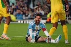 'Argentina không cho nổi một tấm ảnh với Messi'