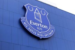 Everton bị rao bán