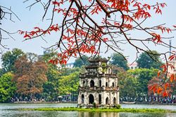 Kỷ niệm 72 năm Ngày giải phóng Thủ đô (10.10.1954 - 10.10.2026): Một bài thơ hiếm hoi về Hà Nội của thi sĩ Phạm Thiên Thư