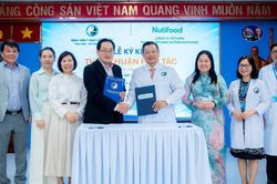 Nutifood và Bệnh viện Y học cổ truyền TPHCM hợp tác phát triển giải pháp dinh dưỡng từ dược liệu Việt
